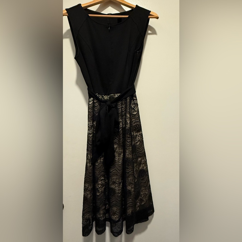 Chic Black and Lace Dress